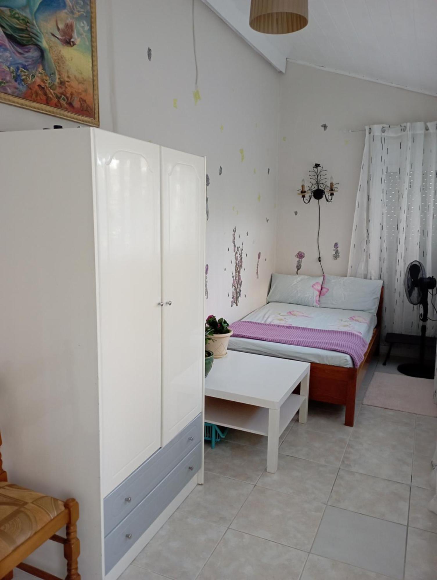 Райский Уголок Nea Moudania Buitenkant foto